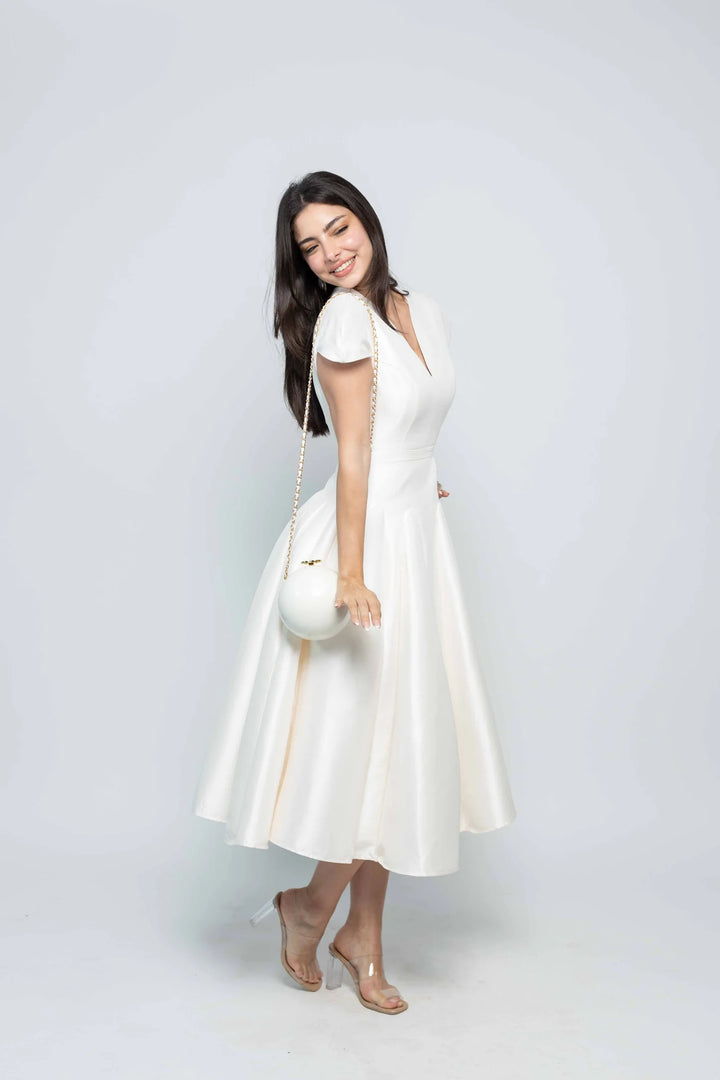 Bourgeoise – The Sculpted Elegance Dress