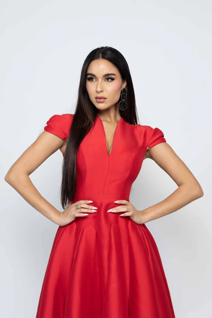 Bourgeoise – The Sculpted Elegance Dress