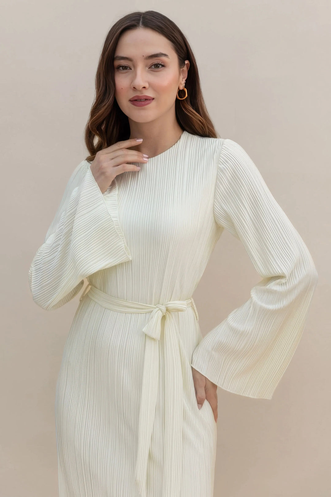 Anastasy – The Elegant Pleats Muse