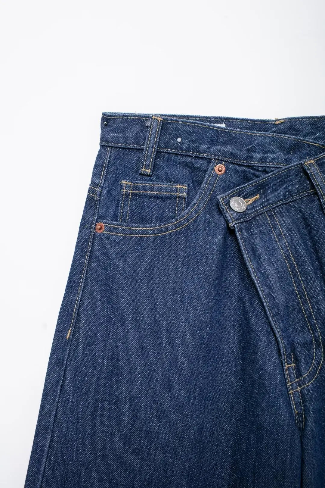 Asy – The Effortless Edge Jean
