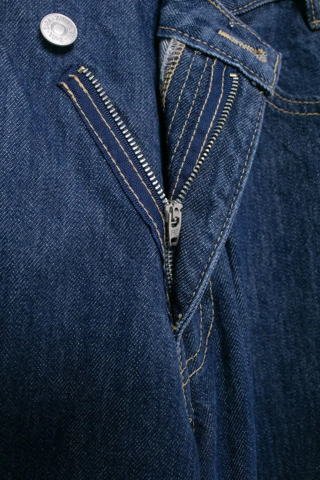 Asy – The Effortless Edge Jean