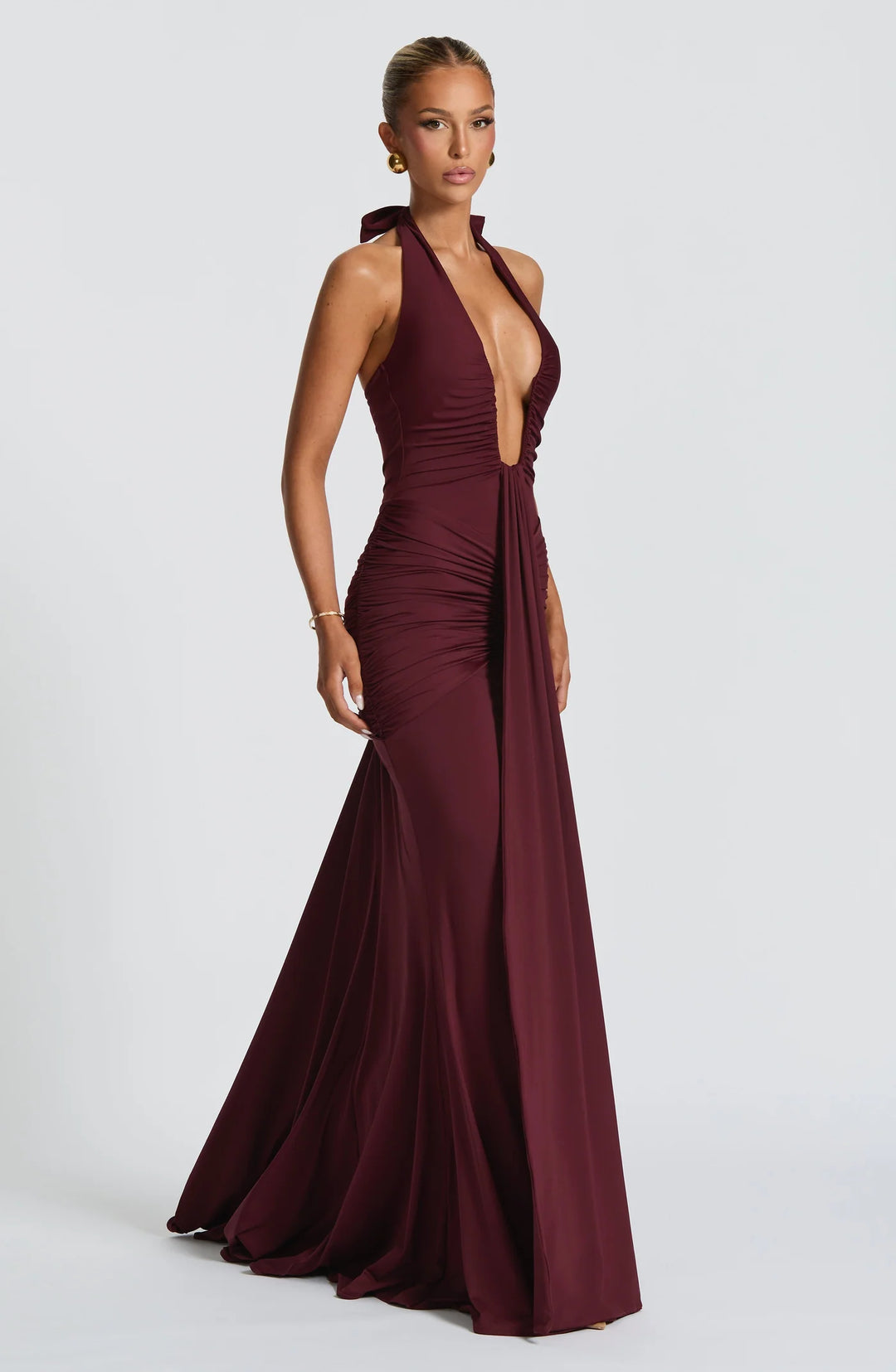 Aura – The Sculpted Goddess Gown