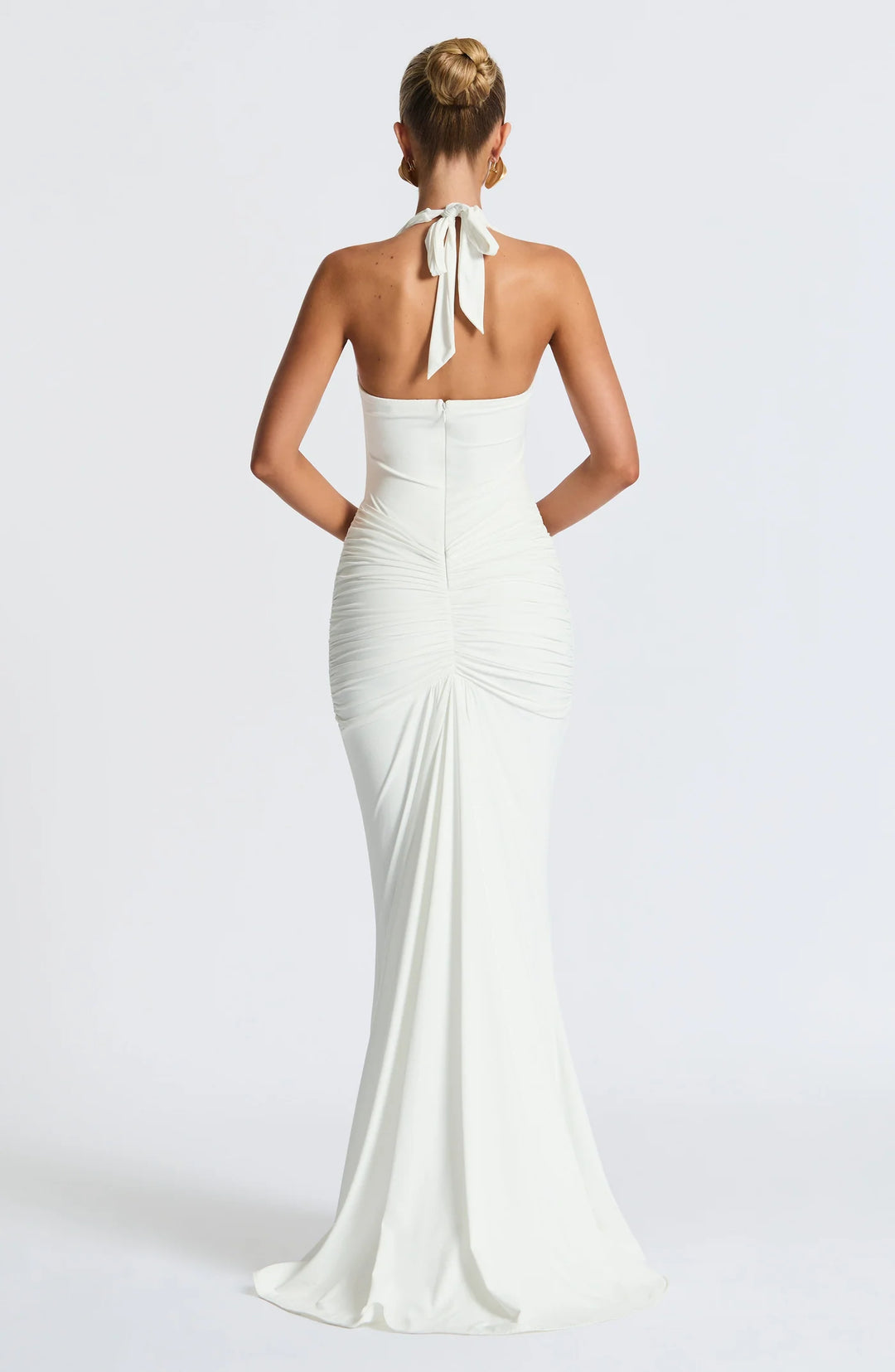Aura – The Sculpted Goddess Gown