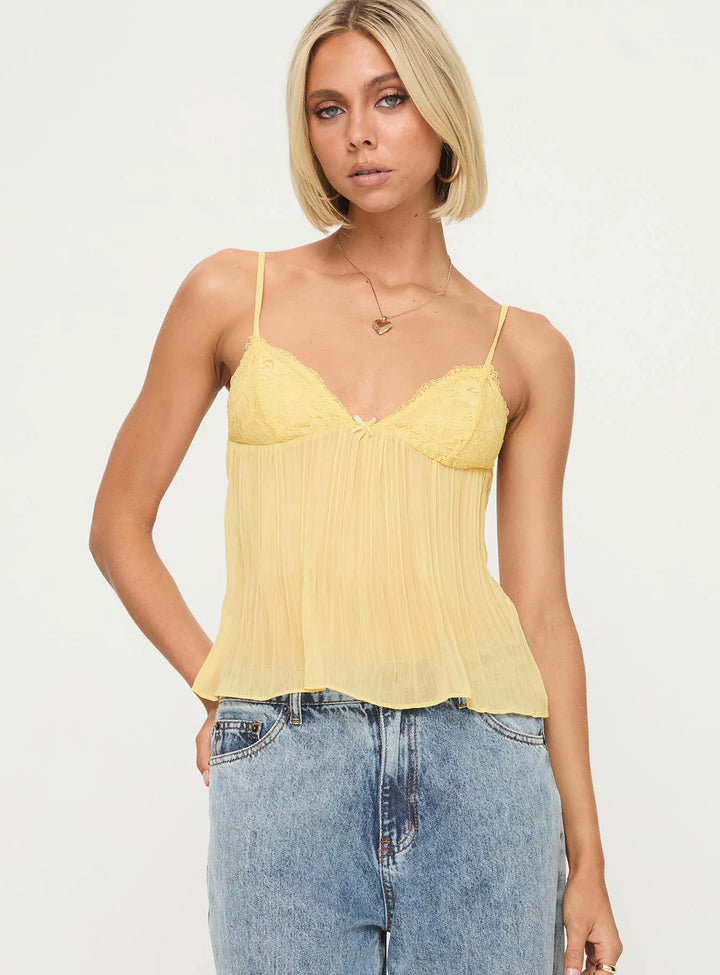 Anaïs – The French Muse Cami