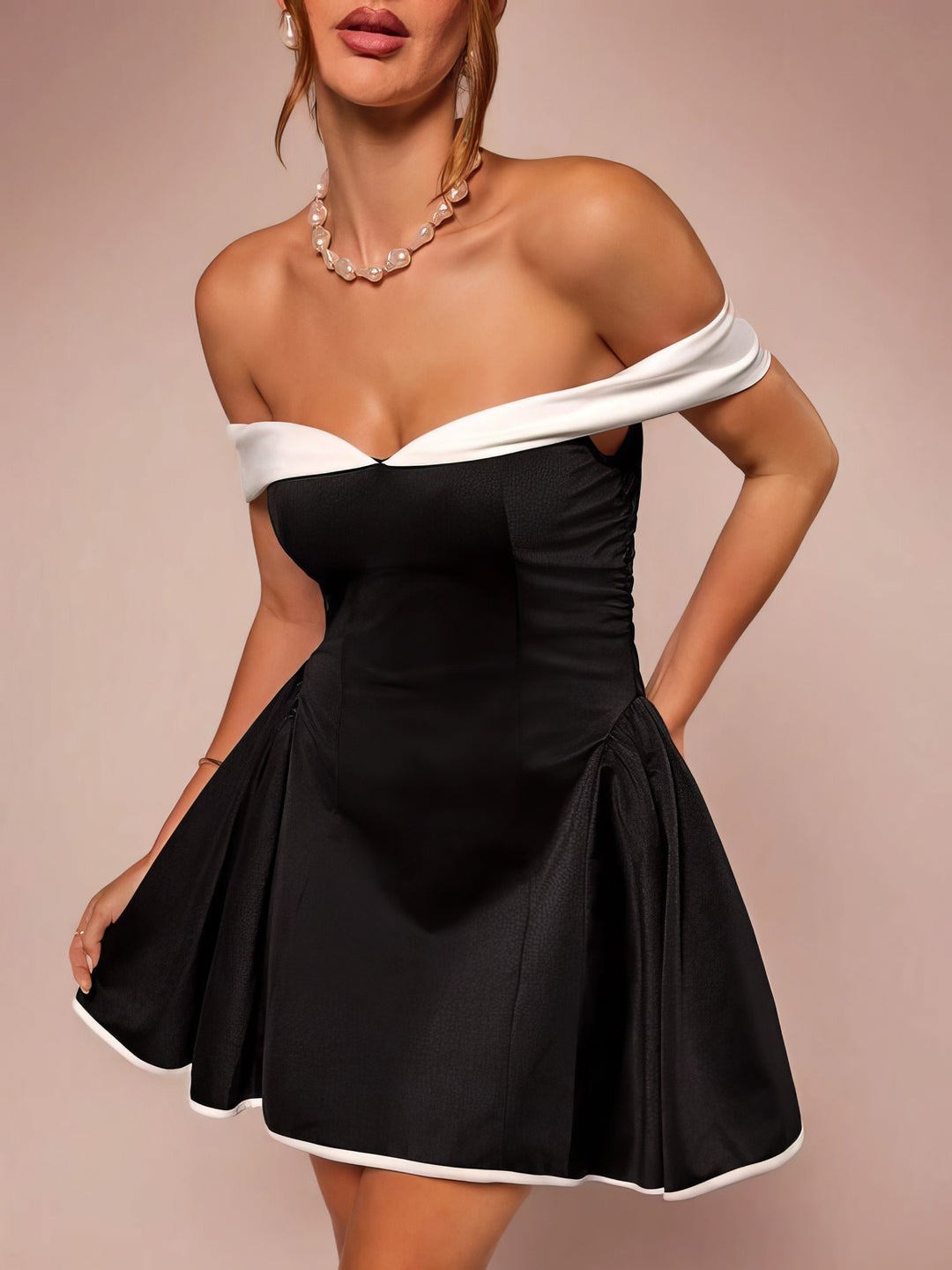 Cabaret – The Black Romance Dress