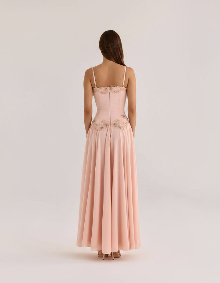 Calixte — Das handbestickte Abendkleid in Blush