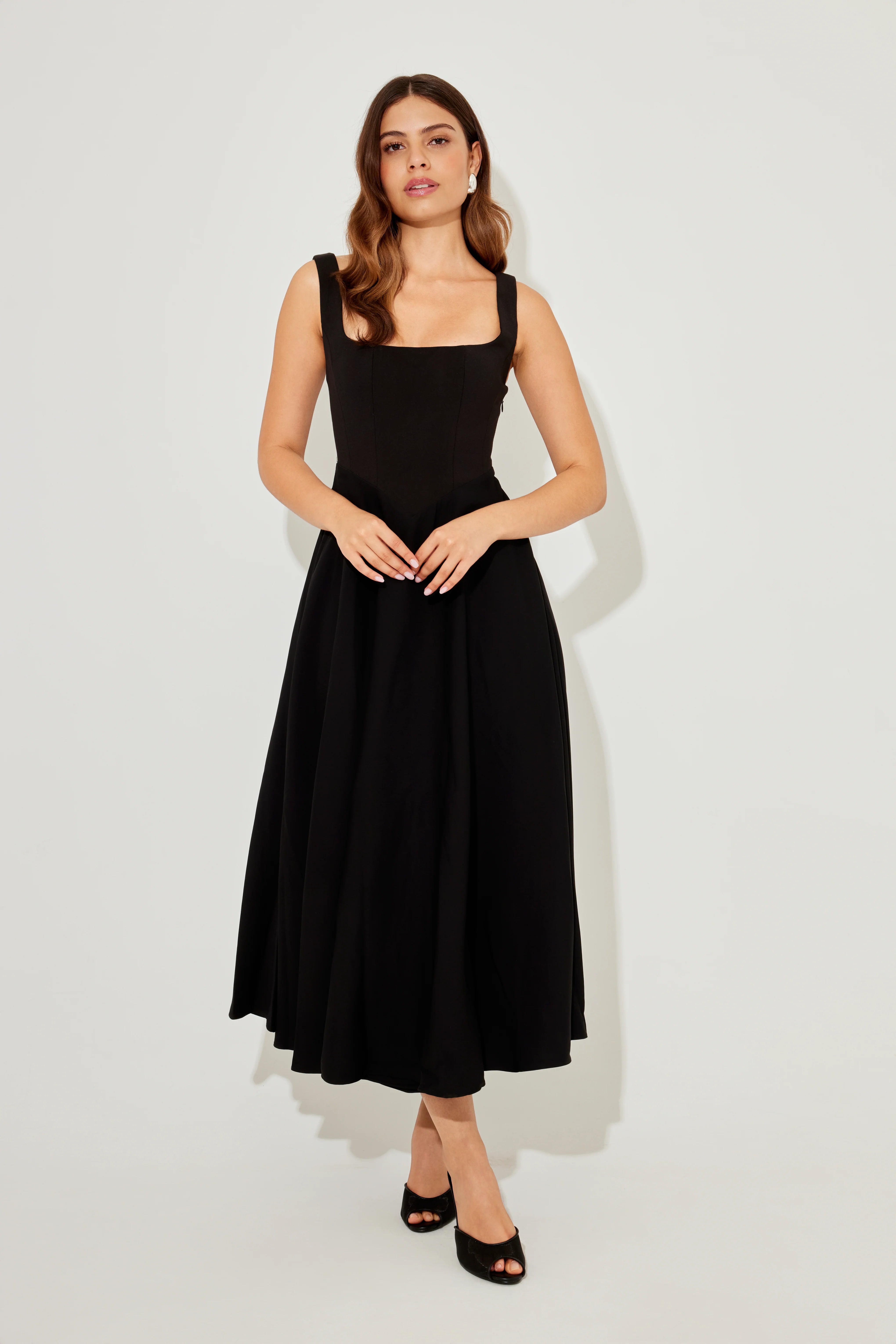 Solène – The Parisian Flow Dress
