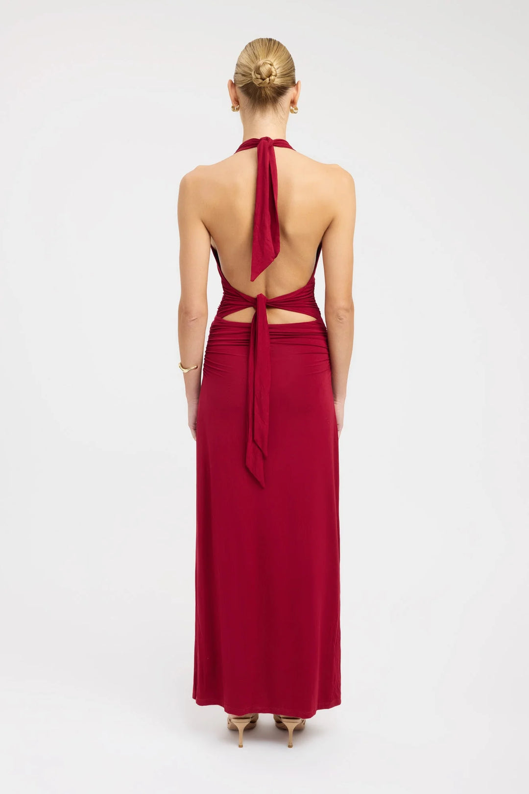 Étoile – The Backless Sculpting Dress