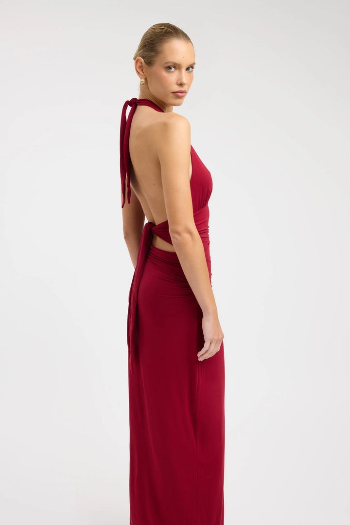 Étoile – The Backless Sculpting Dress