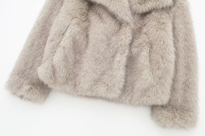 Lilyna - Coat faux fur - Inaya