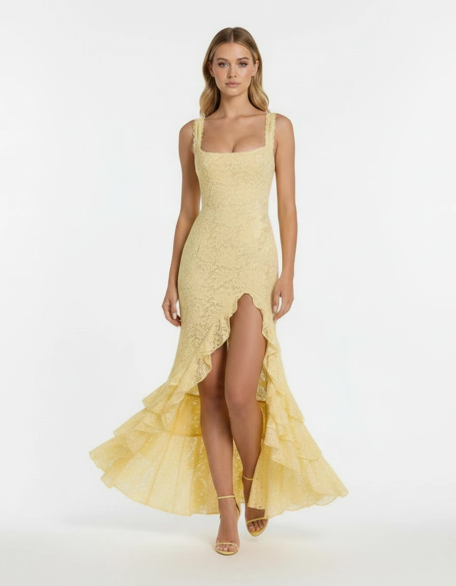 Luciana — Das Lemon Lace Maxikleid