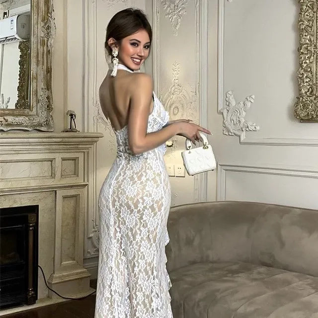 Lys – The Elegant Lace Dream