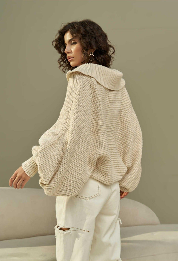 Naia – The Sculpted Soft Knit