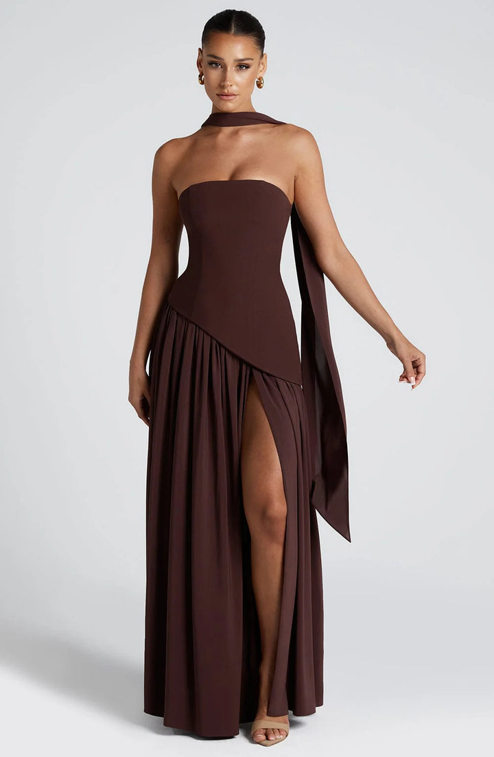 Talentueuse – The Sculptural Romance Gown