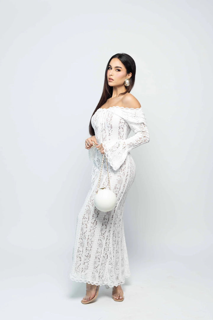 Eve – The Romantic Lace Siren Gown