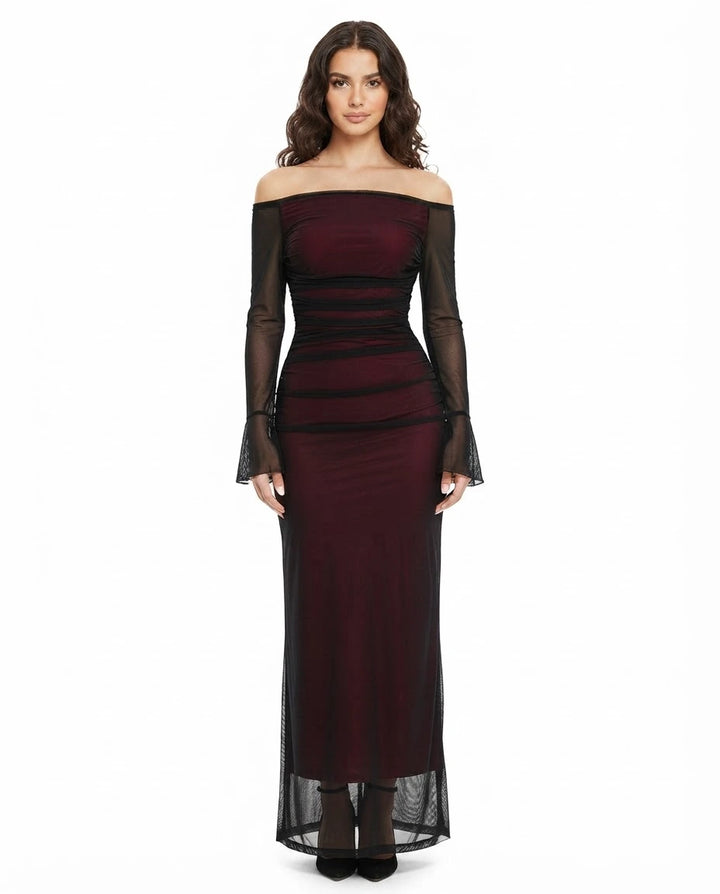 Ruby – Das Mitternachtsmuse-Kleid