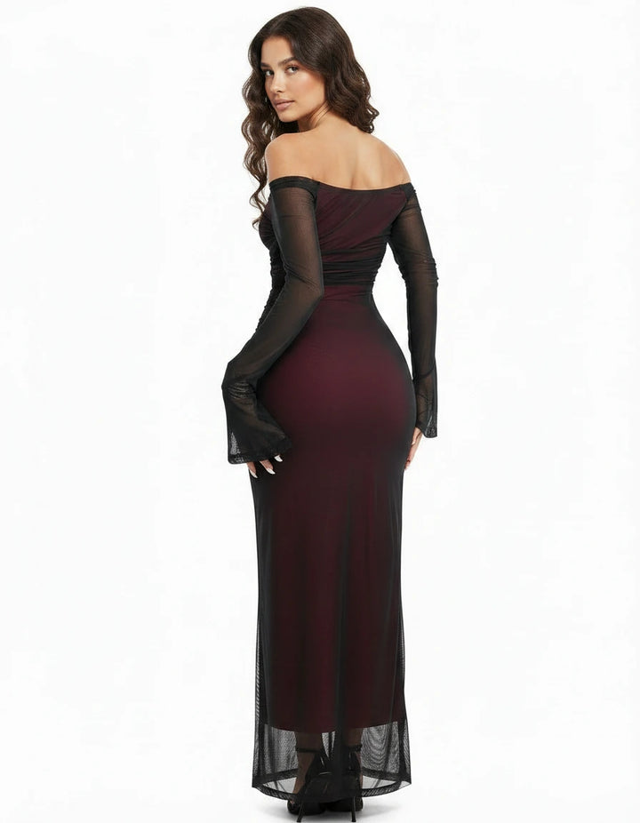 Ruby – Das Mitternachtsmuse-Kleid