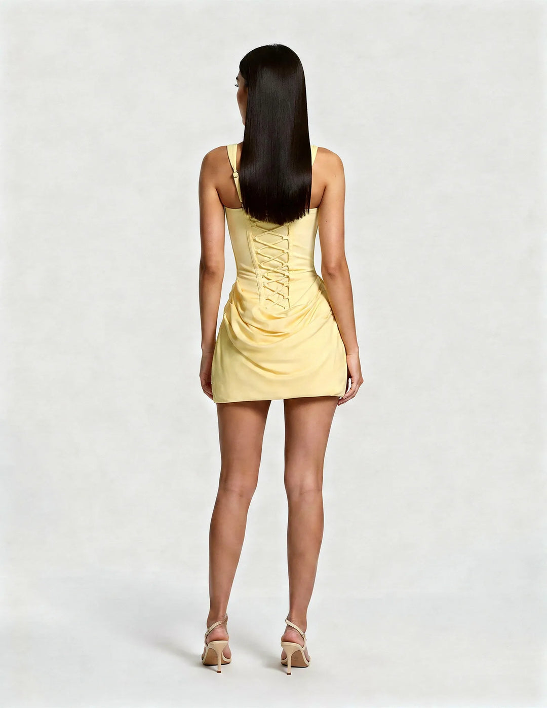 Mira – De Gesculpteerde Mini Muse Jurk